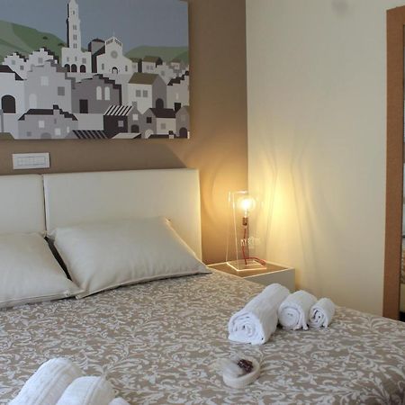 מטרה Bracco Rooms & Suites מראה חיצוני תמונה