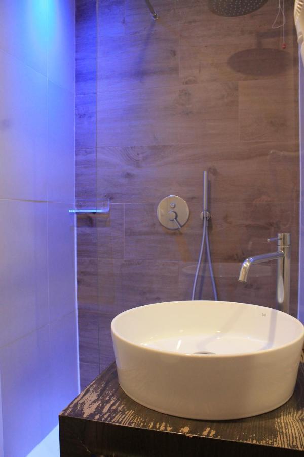 מטרה Bracco Rooms & Suites מראה חיצוני תמונה
